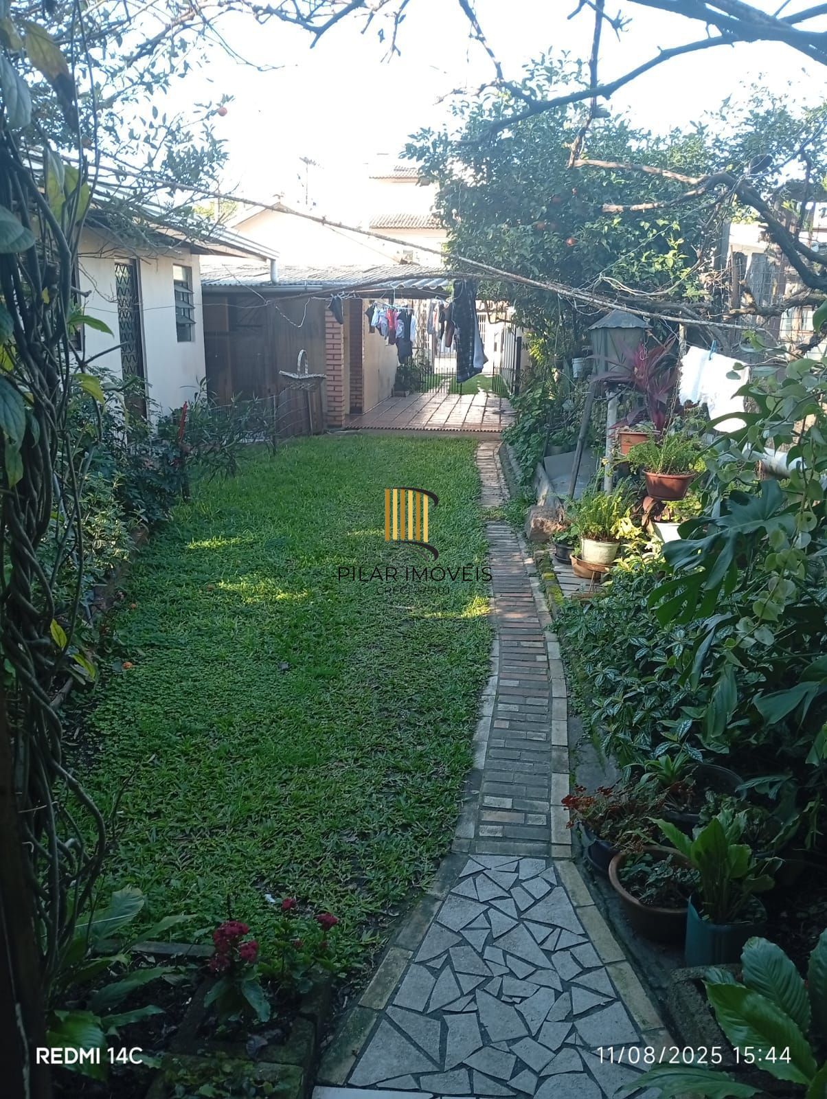 Terreno á venda no bairro Cavalhada em Porto Alegre!