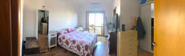 Casa para Venda - 150m², 3 dormitórios, sendo 1 suites, 2 vagas - Guarujá