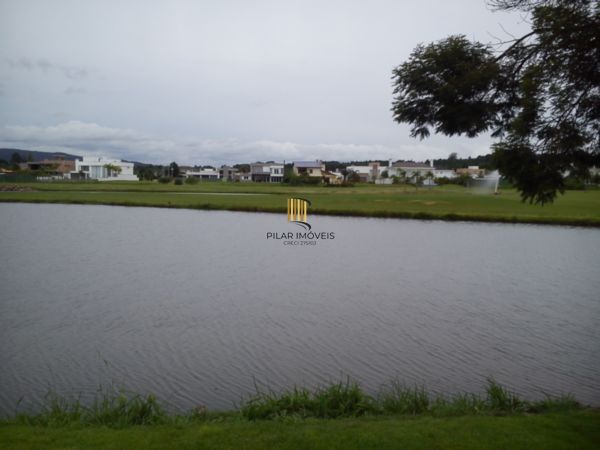 Casa no TerraVille com 3 dormitórios sendo 2 suítes.