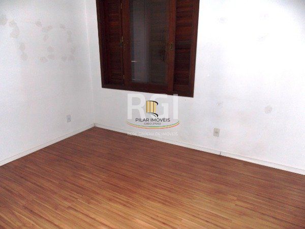 Casa Condominio para Venda - 220m², 3 dormitórios, sendo 1 suites, 4 vagas - Híp