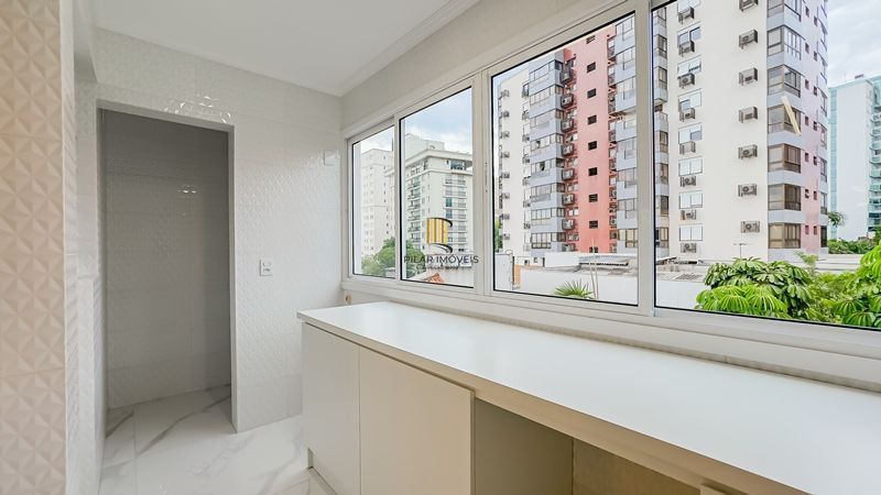 Cobertura 3 dormitórios à venda Três Figueiras Porto Alegre/RS