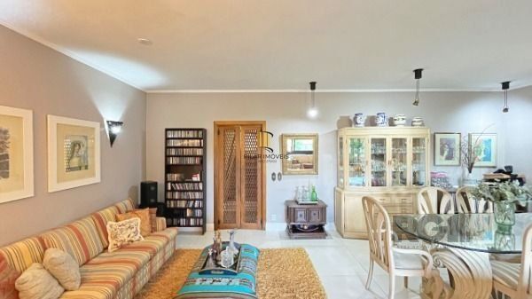 Casa para Venda - 370m², 4 dormitórios, sendo 1 suites, 3 vagas - Vila Assunção