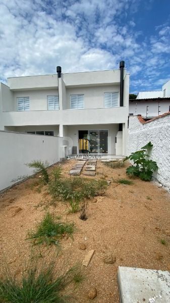 Casa para Venda - 137m², 3 dormitórios, sendo 1 suites, 2 vagas - Imperial Parqu