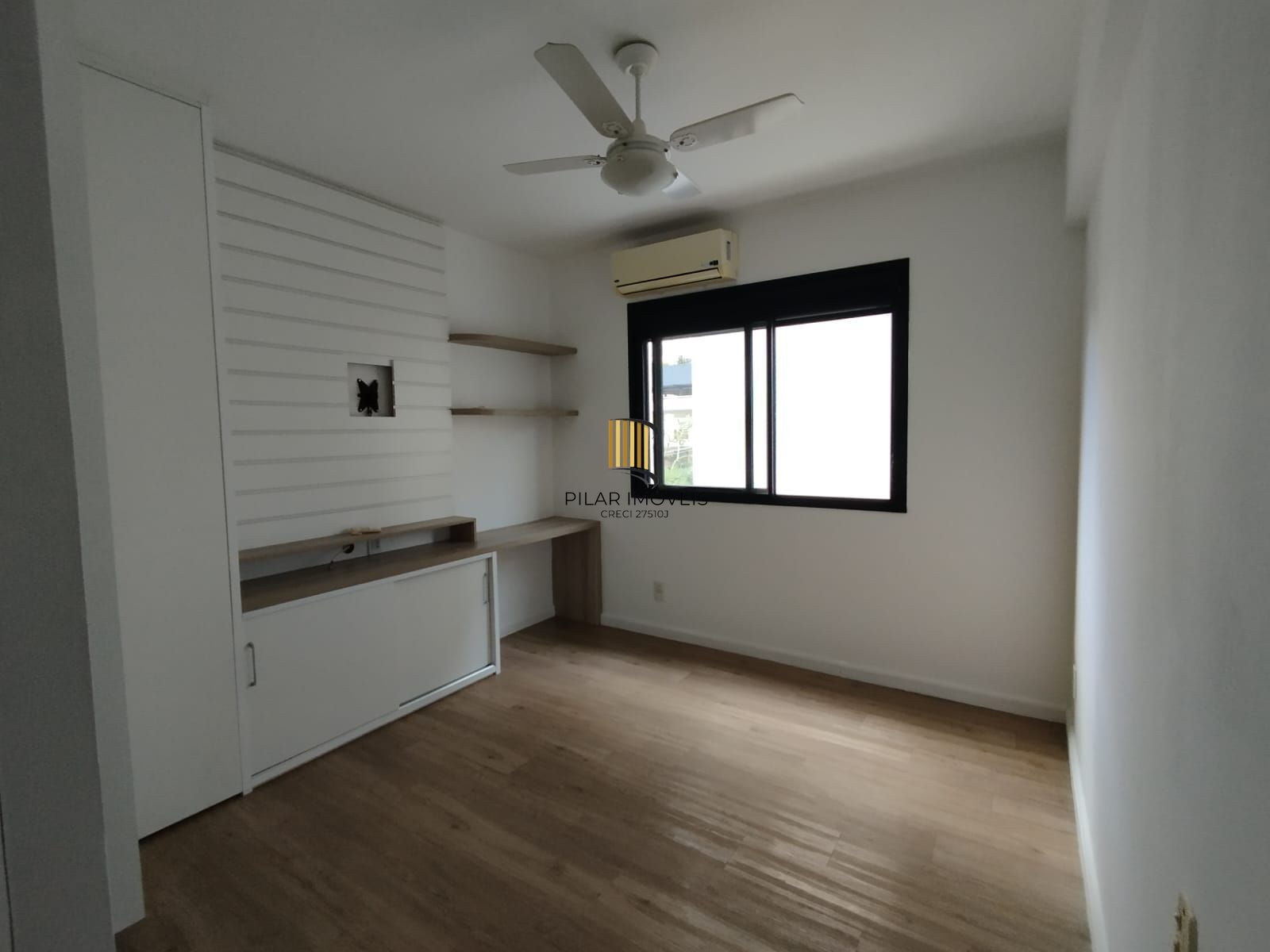 Apartamento com 3 Dormitórios, 2 vagas , uma quadra do Zaffari Otto