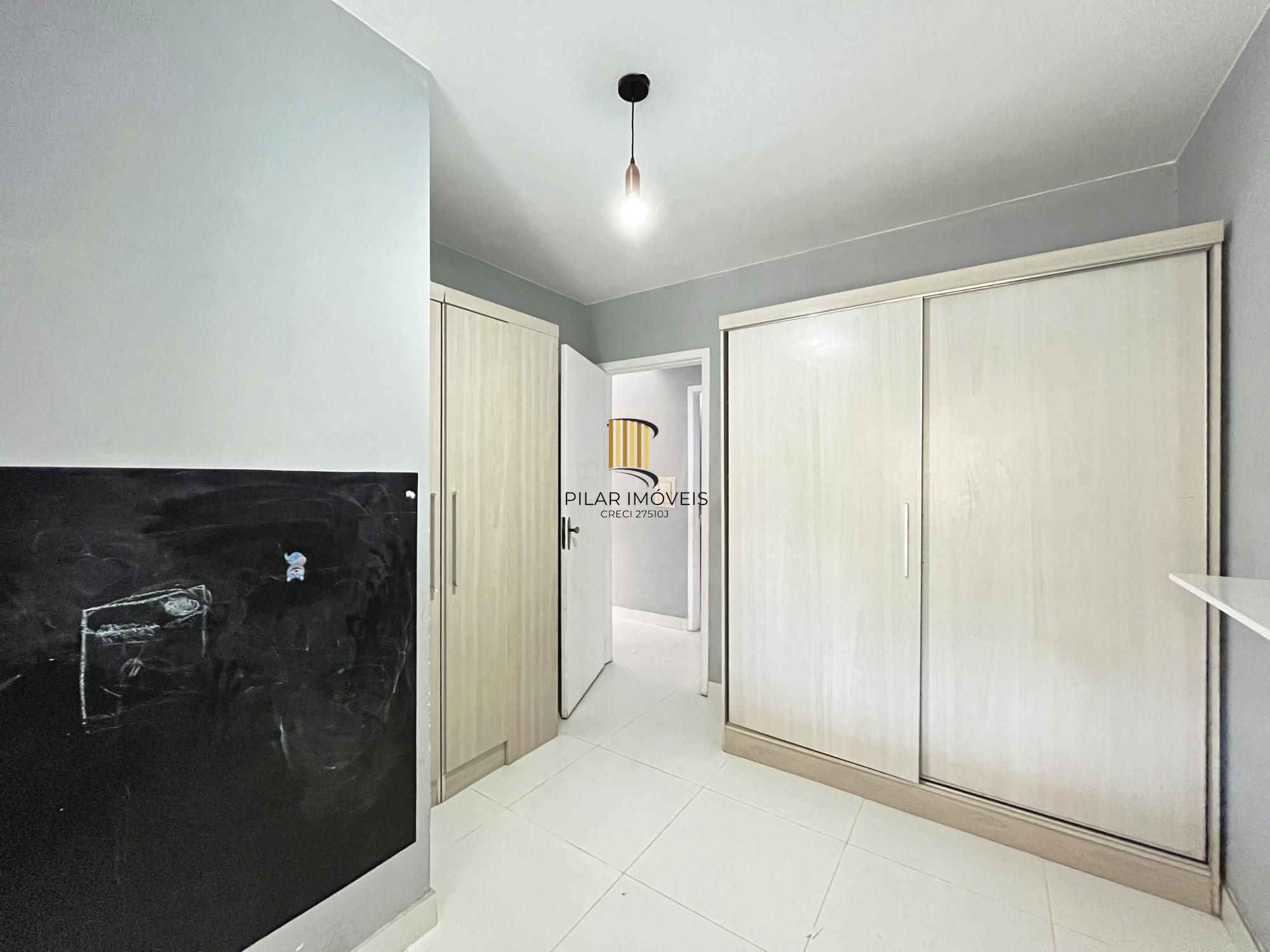 Casa para Venda - 70m², 2 dormitórios, 2 vagas - Hípica