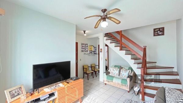 Casa Condominio em Porto Alegre, no bairro Tristeza, com 3 dormitório(s), e 3 ba