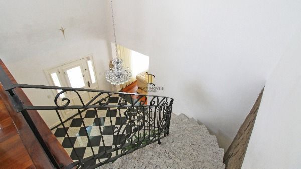 Casa Condominio em Porto Alegre, no bairro Cascata, com 3 dormitório(s), e 3 ban