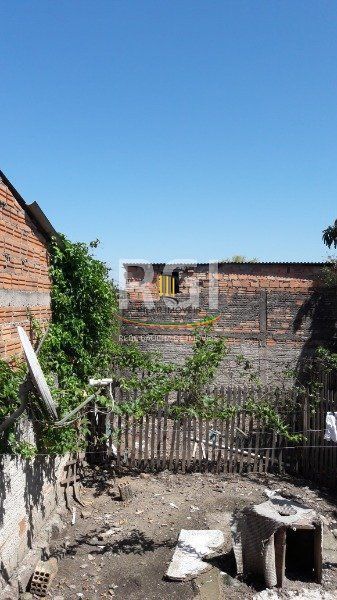 Casa para Venda - 120m², 3 dormitórios, sendo 1 suites, 2 vagas - Hípica