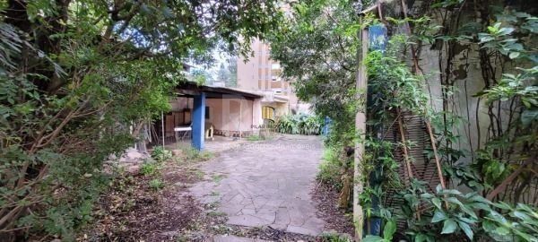 Terreno para Venda - 696.66m², 0 dormitórios, Menino Deus