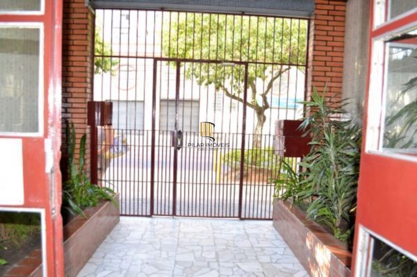 Apartamento em Porto Alegre, no bairro Cidade Baixa, com 2 dormitório(s), e 2 ba
