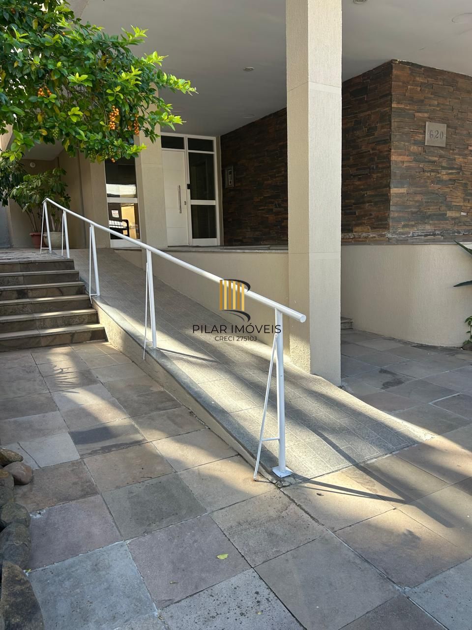 Apartamento 2 D, 1 vaga, com 62m² na Rua São Luiz - Santana