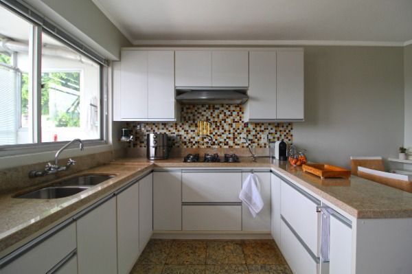 Apartamento em Porto Alegre, no bairro Santa Tereza, com 3 dormitório(s), e 3 ba