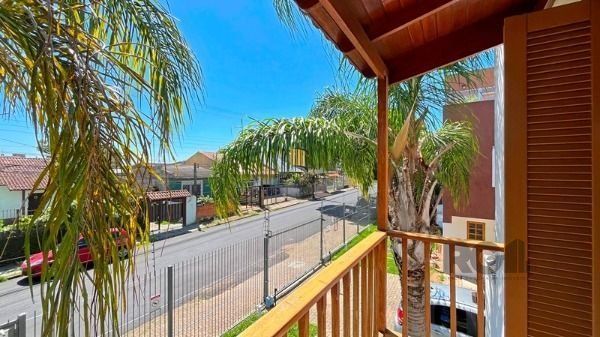 Casa Condominio em Porto Alegre, no bairro Tristeza, com 3 dormitório(s), e 3 ba