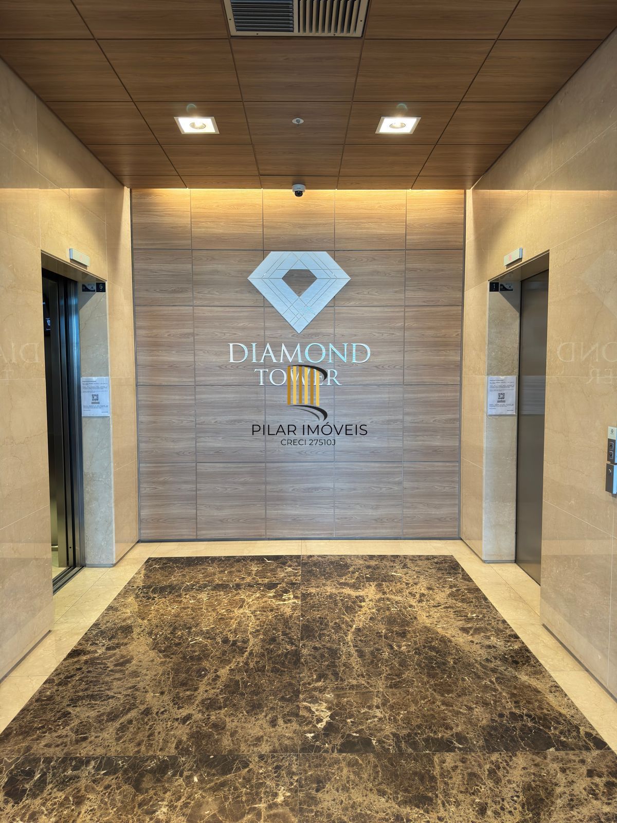 sala comercial finamente mobiliada