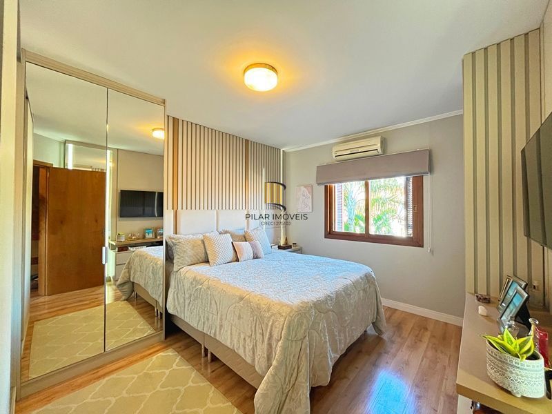 Casa Residencial com 3 dormitórios à Venda na Hípica.