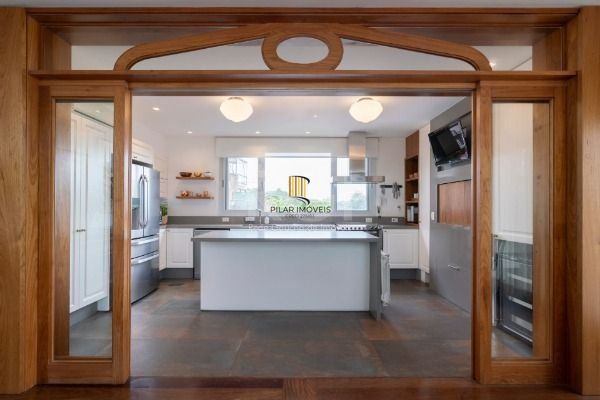 Casa para Venda - 463.7m², 4 dormitórios, sendo 4 suites, 4 vagas - Vila Conceiç