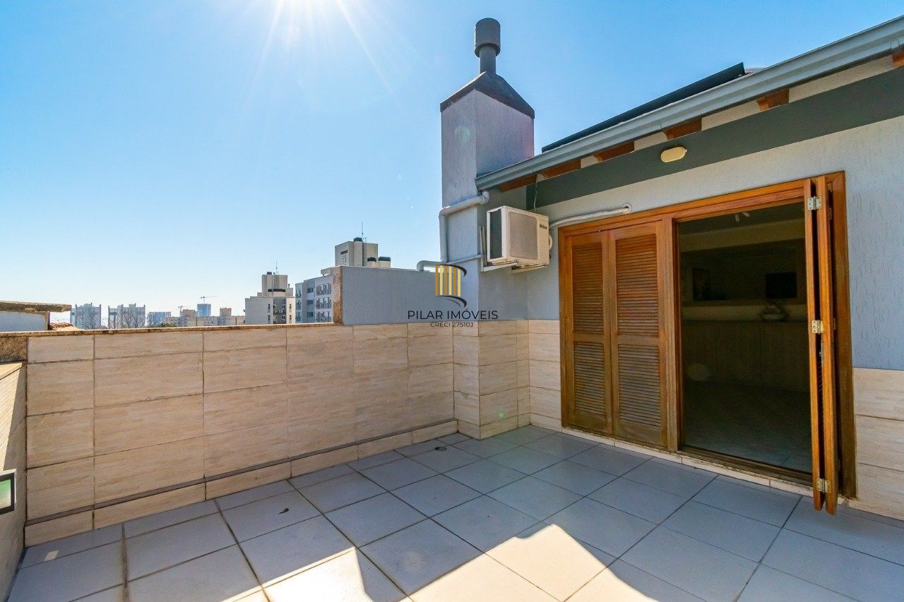 Excelente casa com 158,9m2 de área privativa, 3 dormitórios, 1 suíte, e 2 vagas.