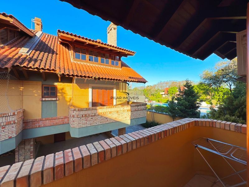 Casa Condominio com 3 dormitórios, sendo 1 suites, 2 vagas - Pedra Redonda