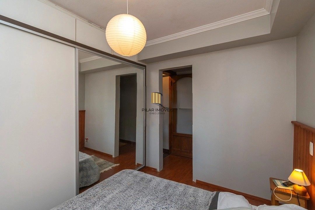 Cobertura ensolarada no coração de Petrópolis — 2 (ou 3) dormitórios + 1 vaga escriturada