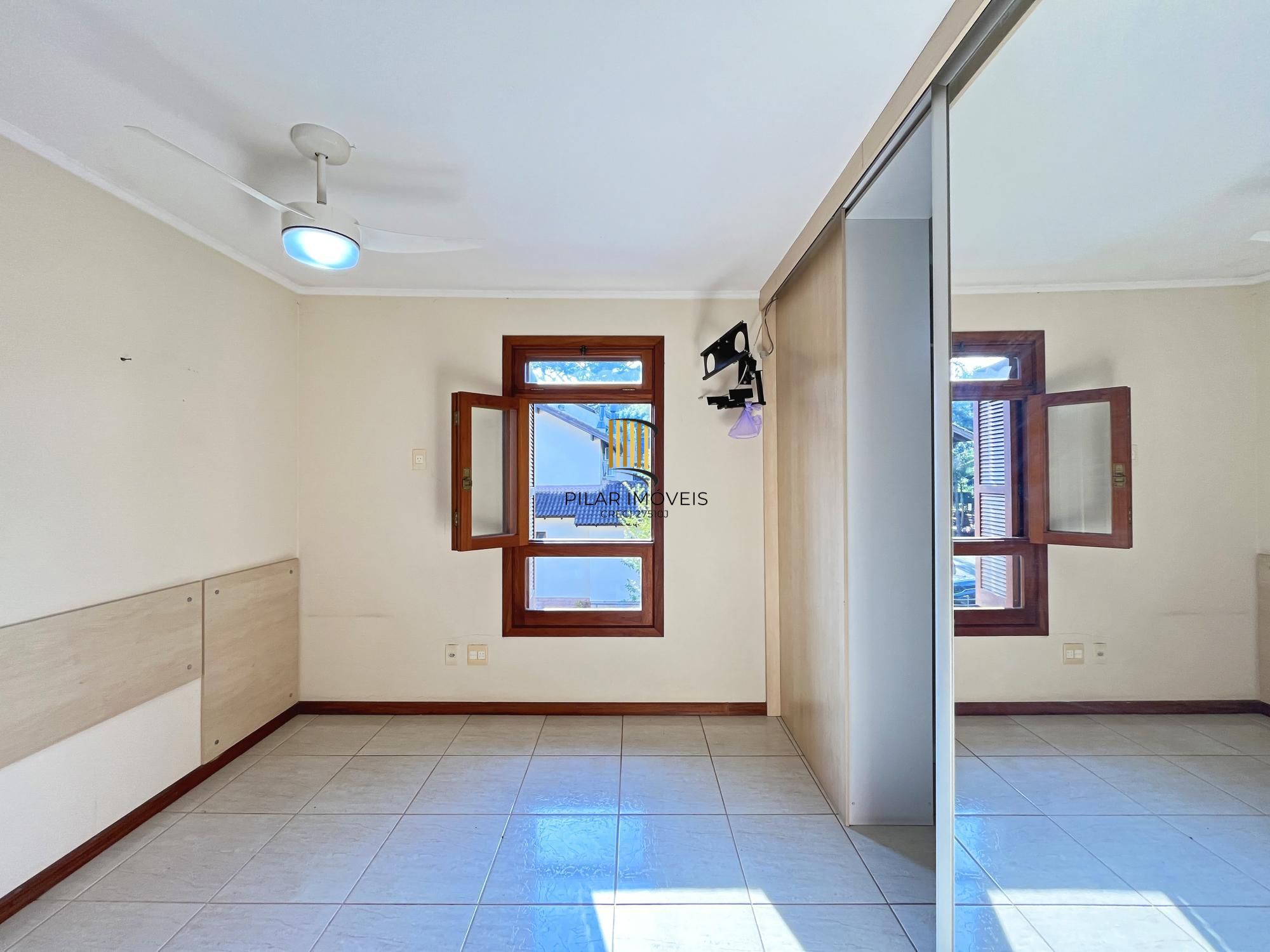 Casa em Condomínio no Jardim Isabel com 270m², 3 dormitórios, 4 vagas