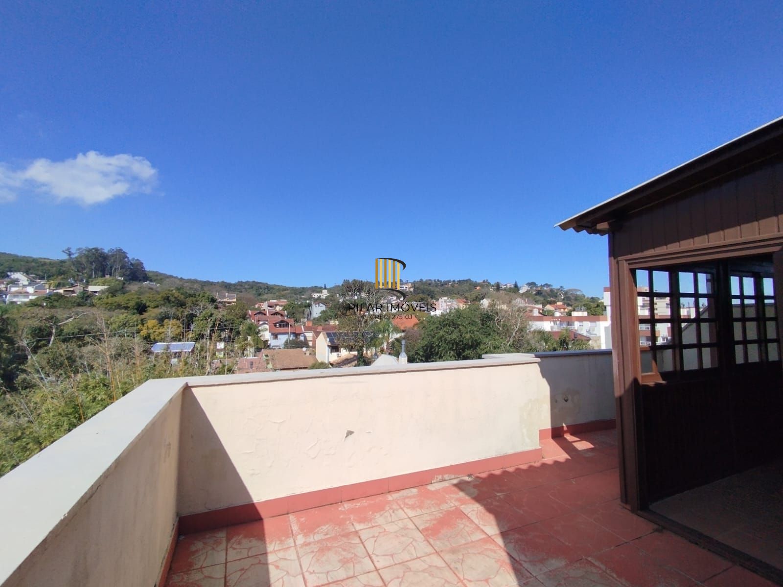 Linda cobertura no bairro Tristeza para venda.