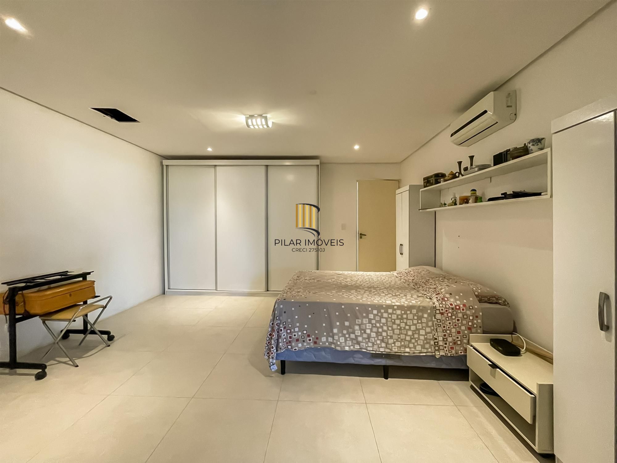 Linda Residência com 3 amplas suítes no Terra Ville.