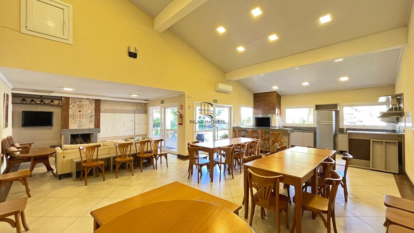 Casa de Condomínio 3 dormitórios no bairro Hípica