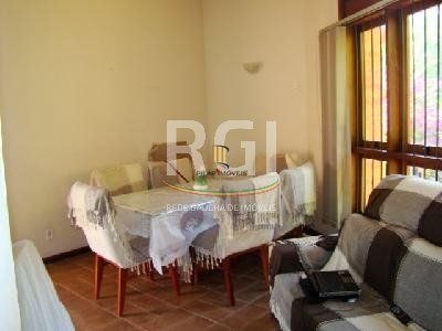 Casa para Venda - 200m², 3 dormitórios, sendo 1 suites, 4 vagas - Jardim Isabel