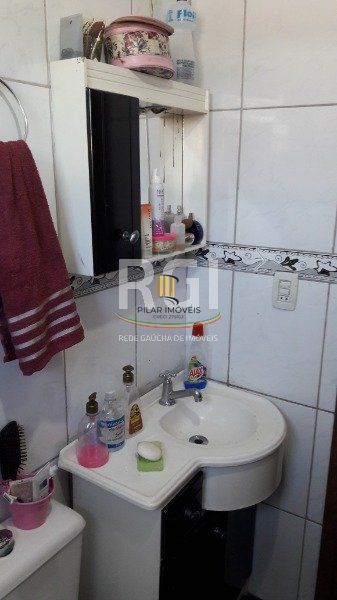 Casa para Venda - 120m², 3 dormitórios, sendo 1 suites, 2 vagas - Hípica