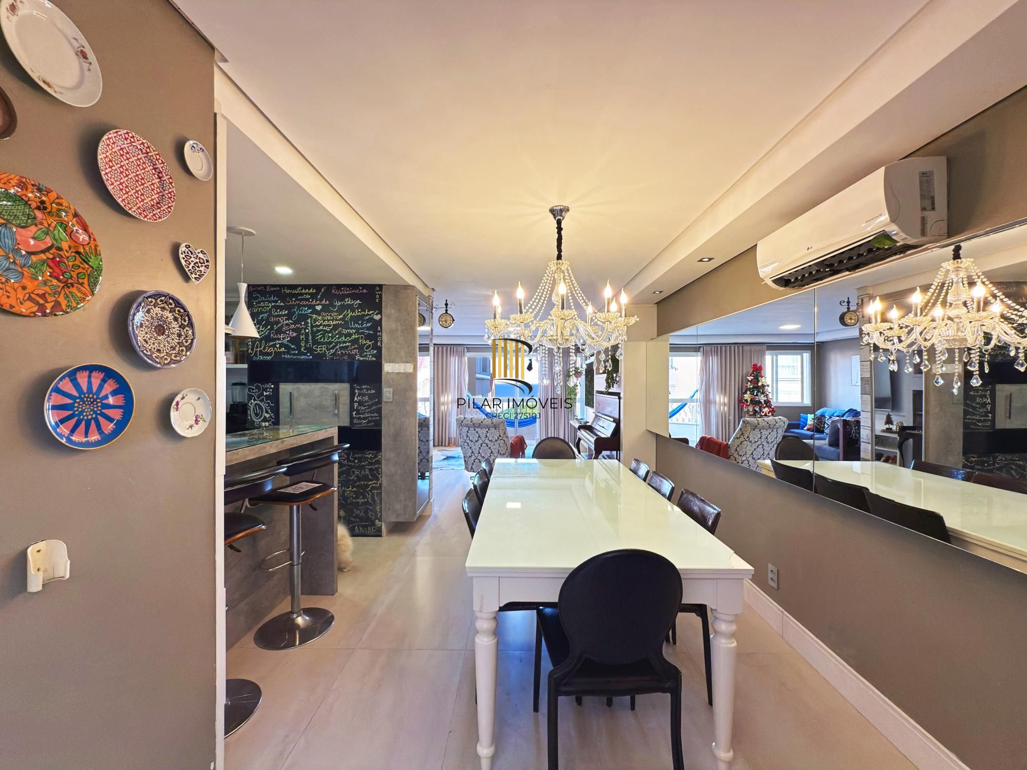 Casa de Condomínio 3 dormitórios no bairro Pedra Redonda