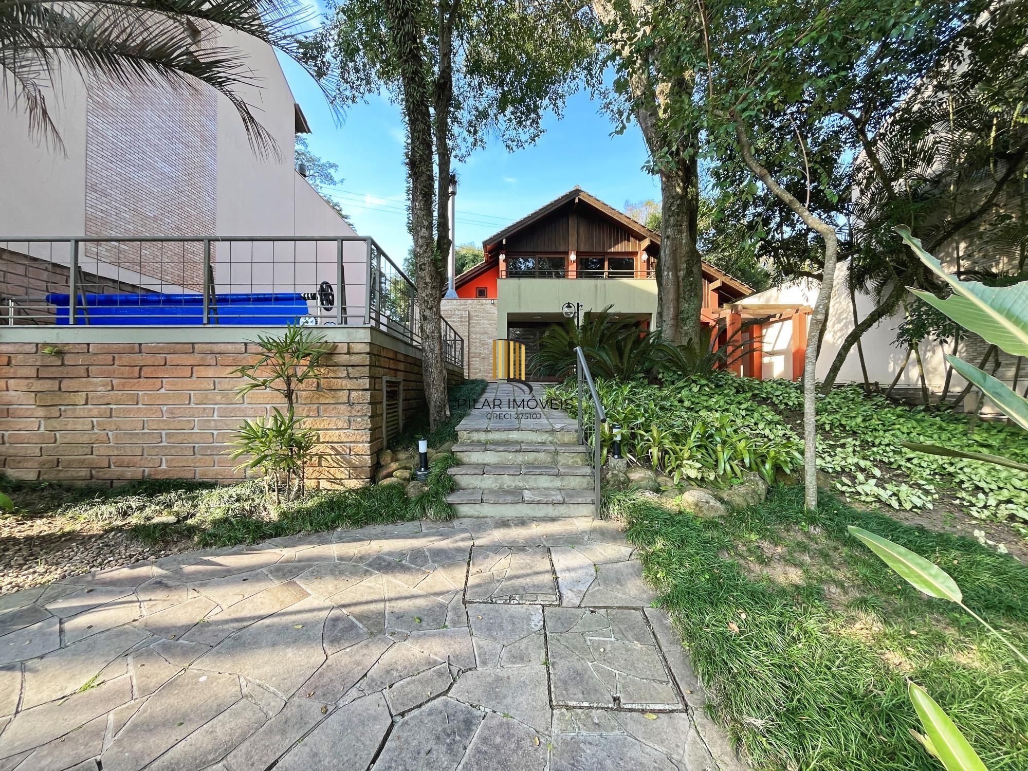 Casa em Condomínio no Jardim Isabel com 270m², 3 dormitórios, 4 vagas