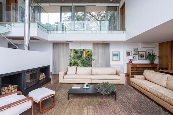 Casa para Venda - 463.7m², 4 dormitórios, sendo 4 suites, 4 vagas - Vila Conceiç