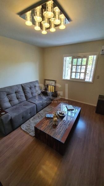 Casa para Venda - 231.52m², 3 dormitórios, sendo 1 suites, 2 vagas - Imperial Pa