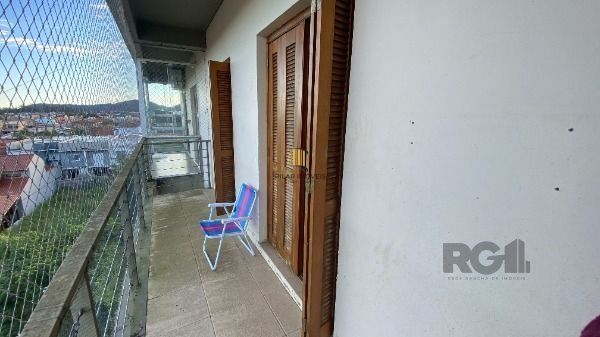 Apartamento em Porto Alegre, no bairro Hípica, com 2 dormitório(s), e 2 banheiro