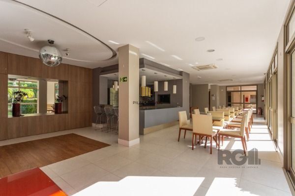 Apartamento em Porto Alegre, no bairro Cavalhada, com 3 dormitório(s), e 3 banhe