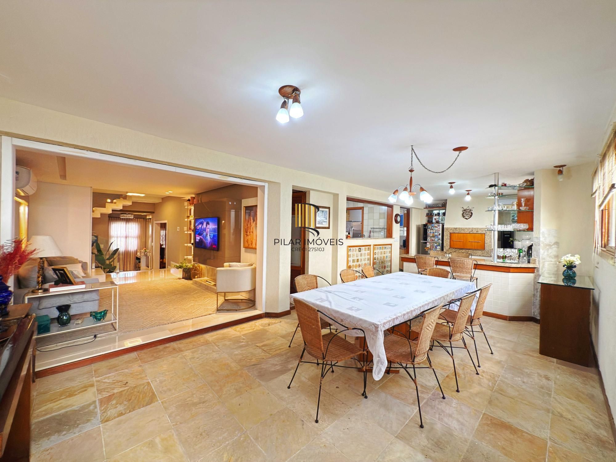 Casa 3 dormitórios no bairro Ipanema