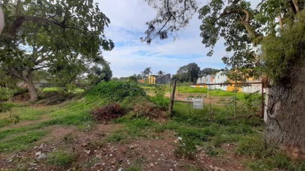 Terreno para Venda - 3300m², 0 dormitórios, Guarujá