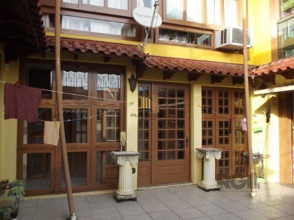 Casa para Venda - 320m², 4 dormitórios, sendo 1 suites, Vila Nova