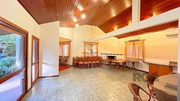 Ótima Cobertura Duplex com 233,00 m² Privativos no Miolo do Bairro Tristeza