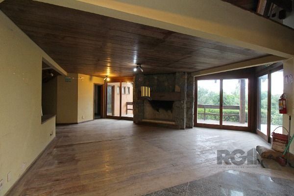 Casa Condominio em Porto Alegre, no bairro Sétimo Céu, com 4 dormitório(s), e 4 