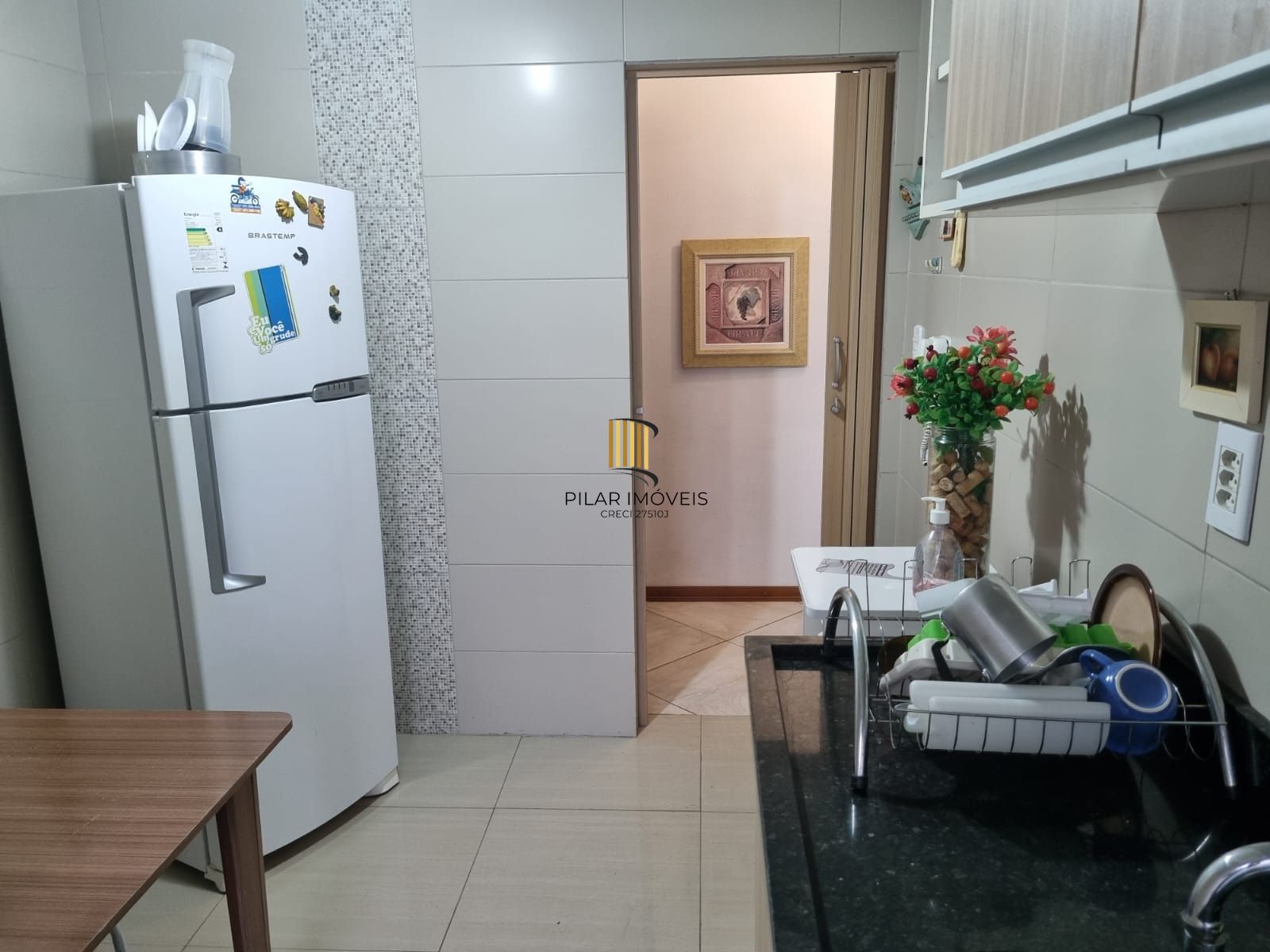 Apartamento em Porto Alegre, no bairro Tristeza, com 2 dormitório(s), e 2 banhei