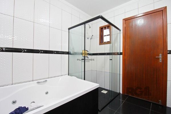 Casa para Venda - 399m², 4 dormitórios, sendo 1 suites, 6 vagas - Vila Nova