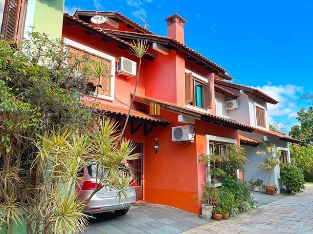 Ótima Residência com 3 dormitórios á venda no Bairro Ipanema.