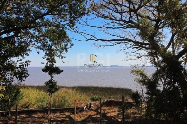 Casa Condominio para Venda - 364m², 3 dormitórios, sendo 3 suites, 2 vagas - Ped