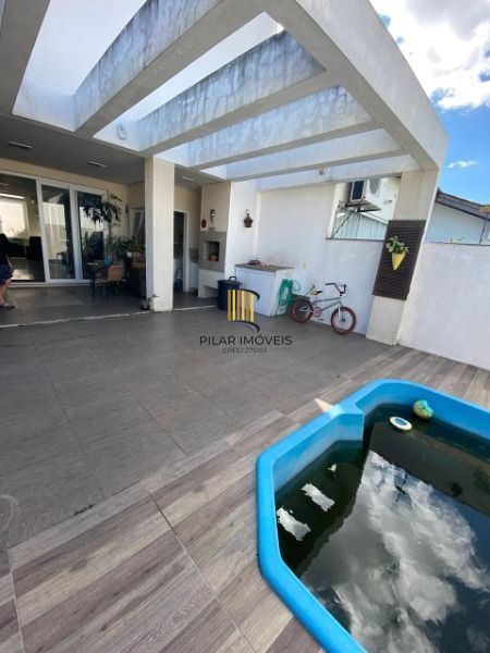 Casa para Venda - 223m², 3 dormitórios, sendo 1 suites, 2 vagas - Lagos De Nova 