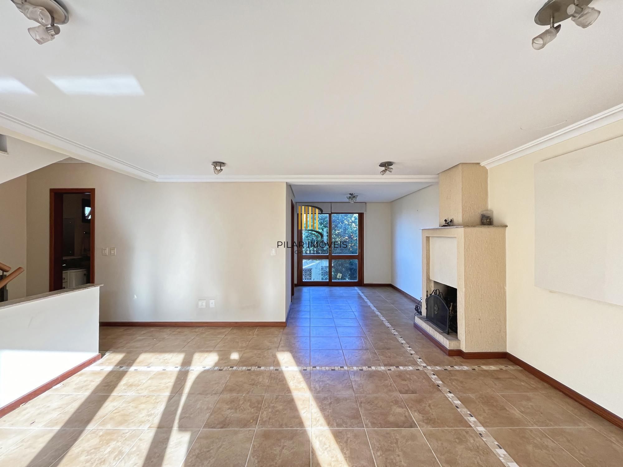 Casa em Condomínio no Jardim Isabel com 270m², 3 dormitórios, 4 vagas