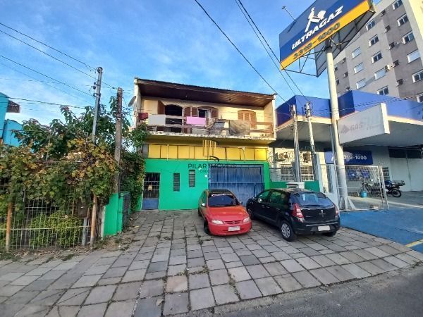 Predio em Porto Alegre, no bairro Glória, e 0 banheiros, à venda.
