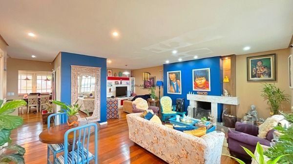 Casa Condominio em Porto Alegre, no bairro Jardim Isabel, com 3 dormitório(s), à