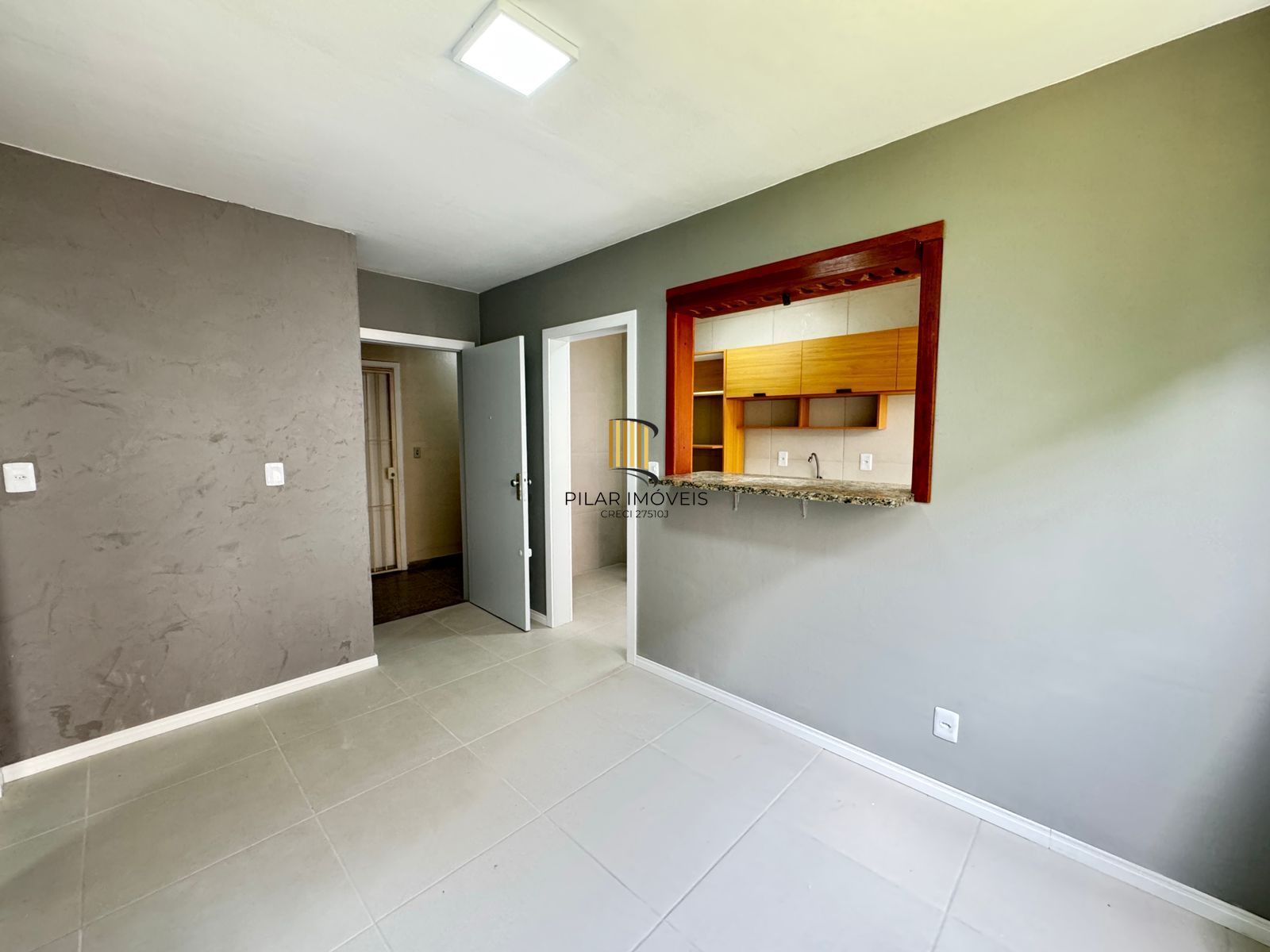 Impecável - Reformado , semi mobiliado 1D, vaga rotativa- Vila Nova