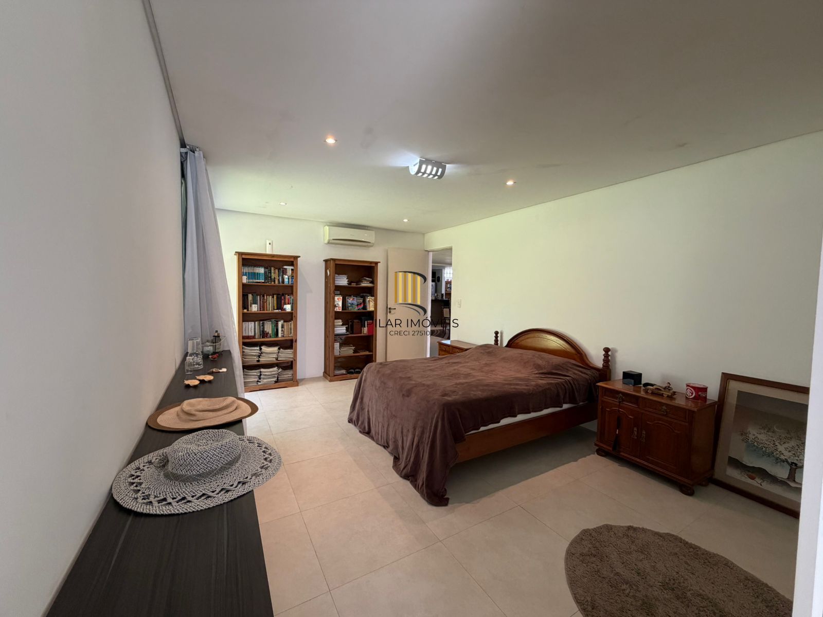 Linda Residência com 3 amplas suítes no Terra Ville.